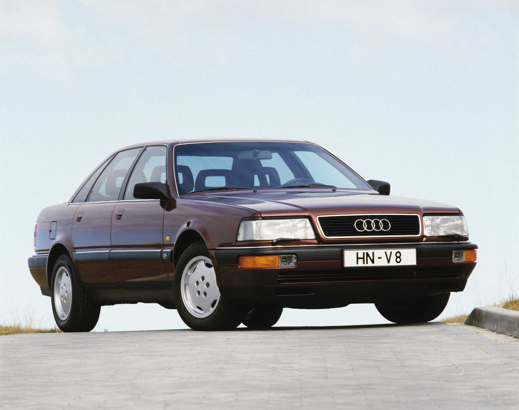 Audi V8 – Audis første luksusbil