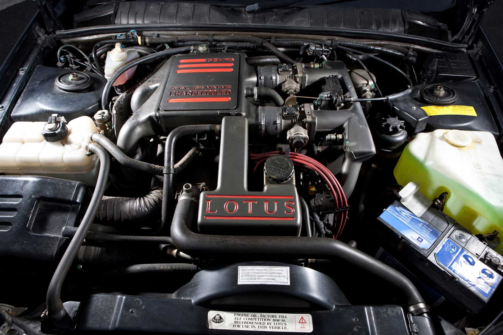 Lotus Omega/Carlton Engine
