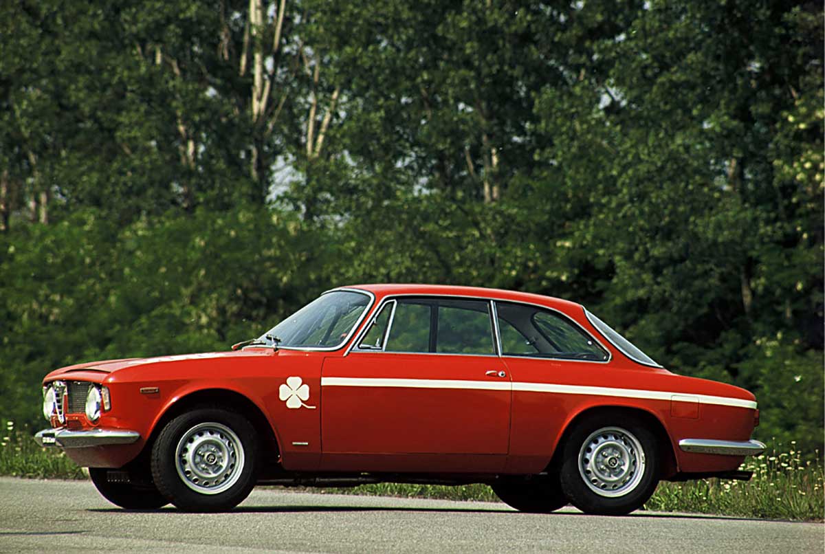 Alfa Romeos coupéer – Eleganse og ytelse